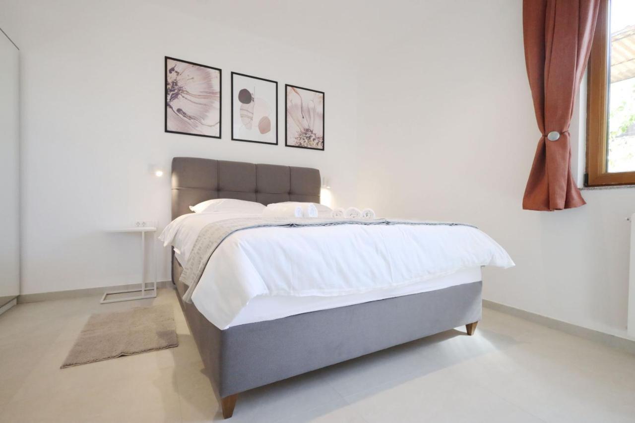Maestral Apartamento *