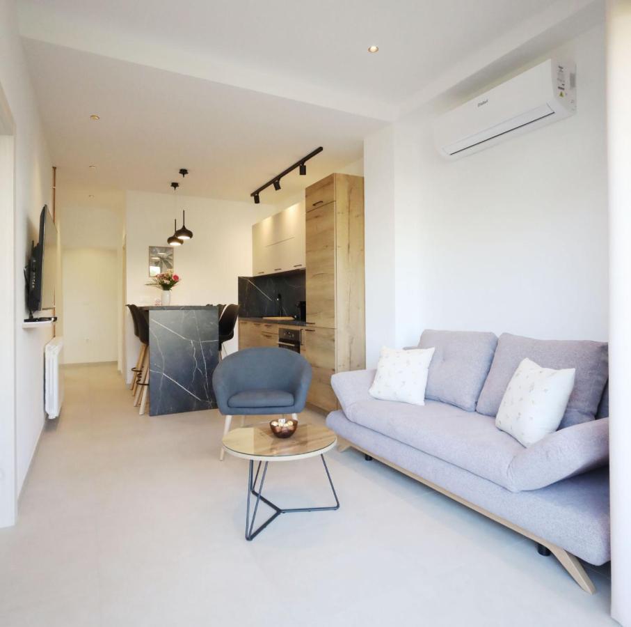 Maestral Apartment *